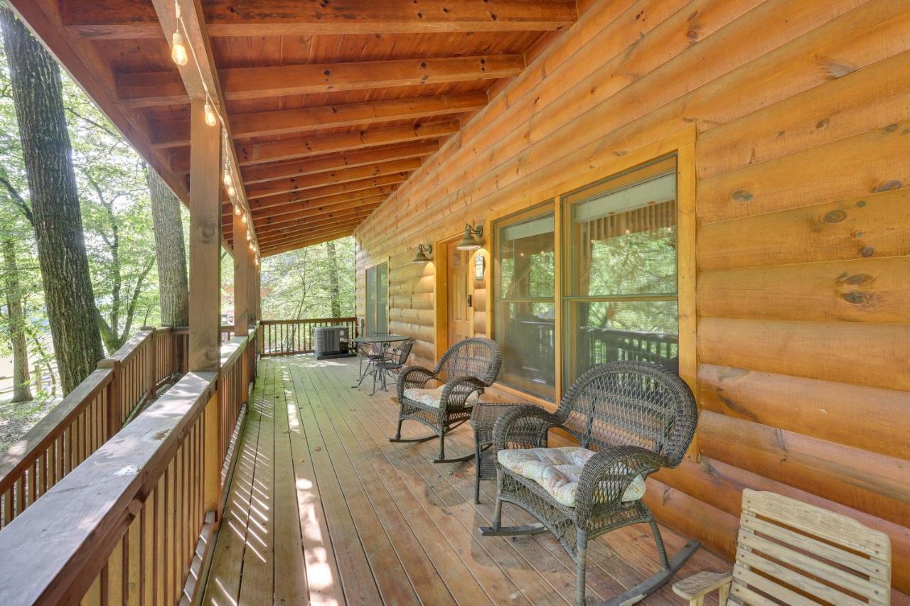 Riverfront Ellijay Cabin With Deck And Pool Access! المظهر الخارجي الصورة